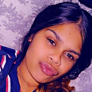 Meet your Posher, Adelaide